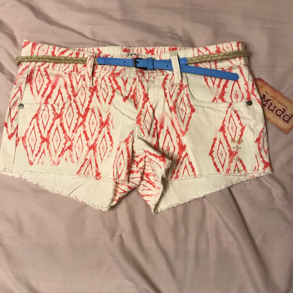 Mudd red and cream pattern jean shorts